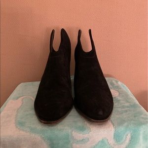 Chinese laundry Black slip on wedge heels